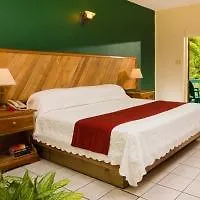 Hotel Legends Beach Resort Negril
