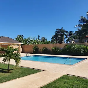 Lovely Ensuite Getaway With Pool , Ocho Rios Jamaica