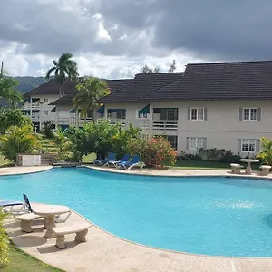 Chalet Cassie , Montego Bay Jamaica